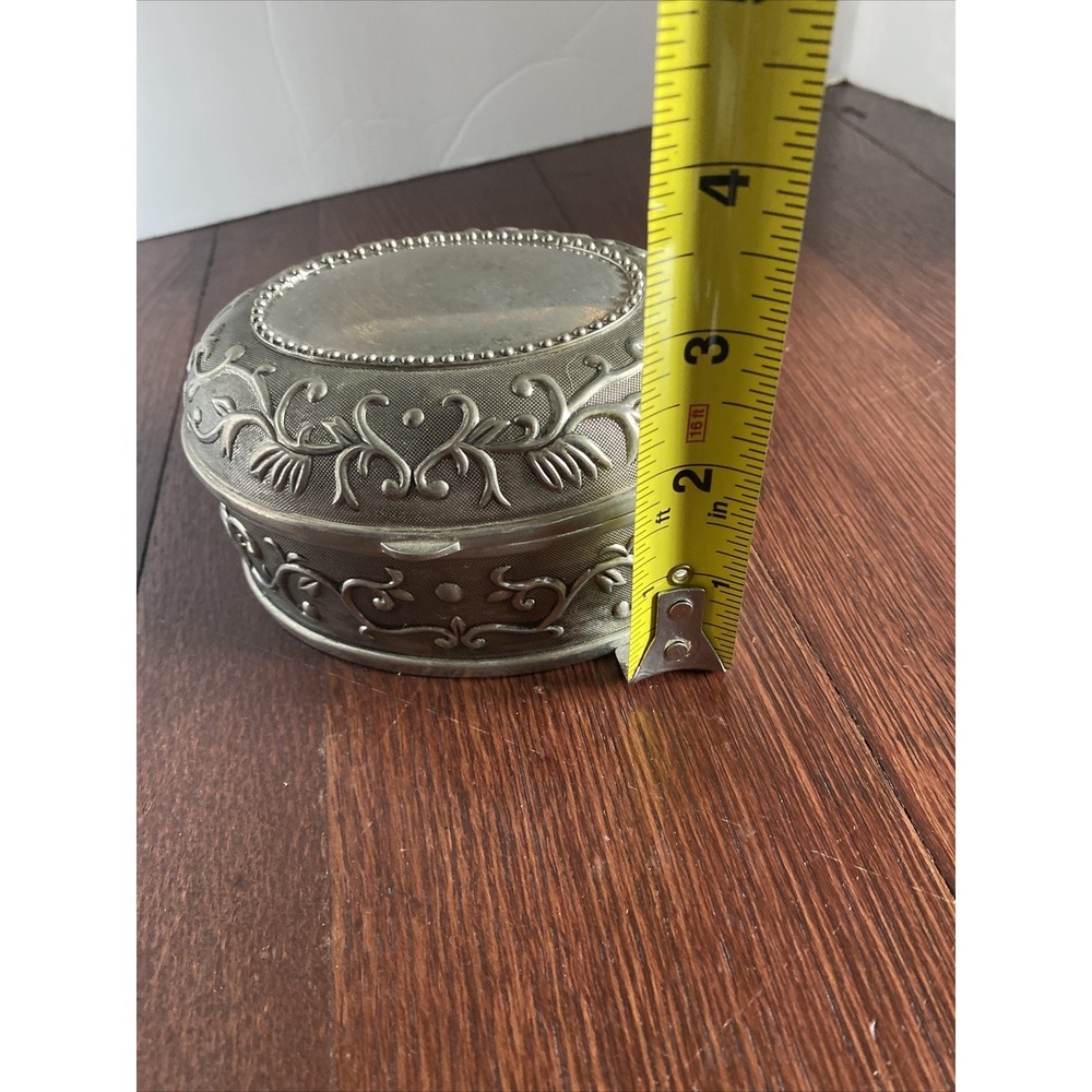 Metal Trinket Box Silver Tone 5x4x2.5 Oval Blue Velvet Lining Floral - Picture 9 of 14